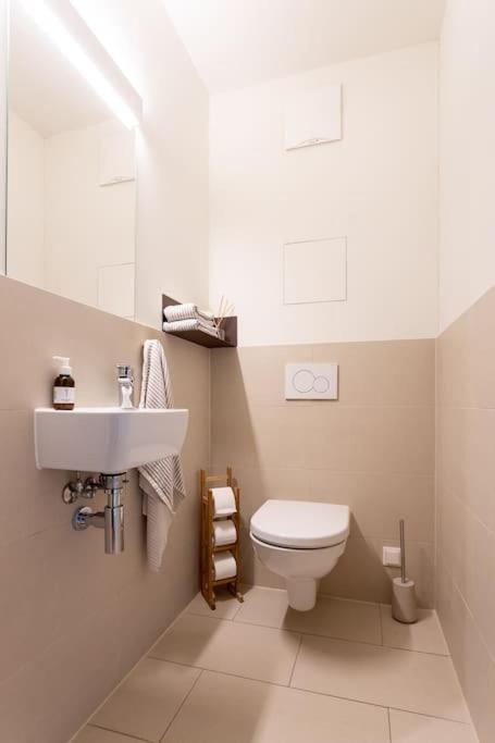 Dream Apartment - Central And Quiet With Ac And Free Parking Garage Vienna Exterior photo
